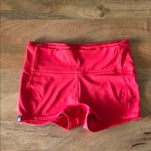 Oiselle O-amazing stride short mini
